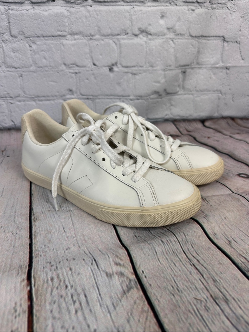 Veja Esplar sneakers off womens US 6 UK 4